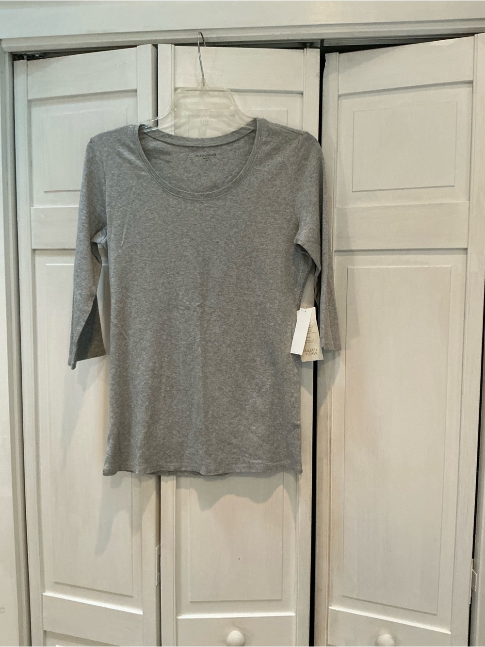 Eileen Fisher NWT Classic  Gray Scoop Neck Women's Top